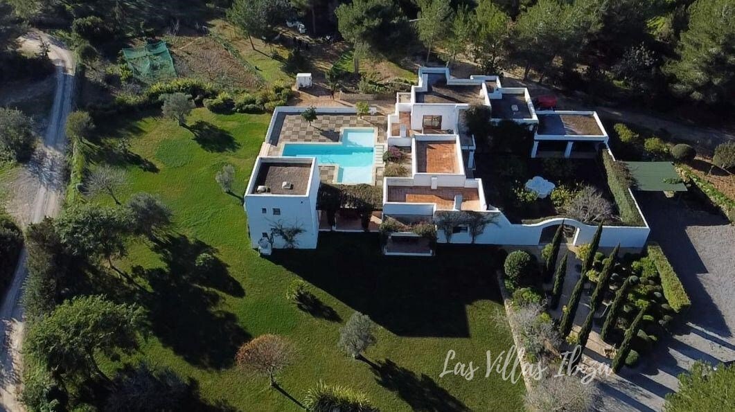 Villa in Ca na Negreta, Santa Eularia des Riu, Balearic Islands 3 - 15746869