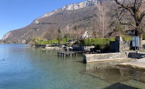 Villa in Veyrier-du-Lac, Auvergne-Rhône-Alpes, France 1