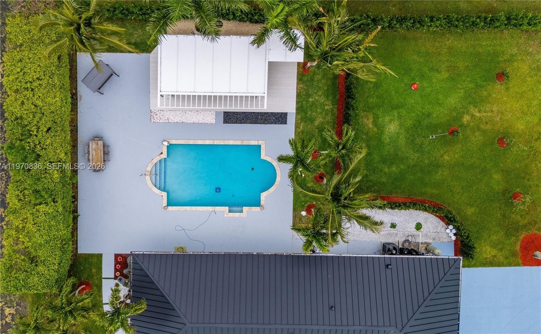 House in Davie, Florida, United States 2 - 17326353