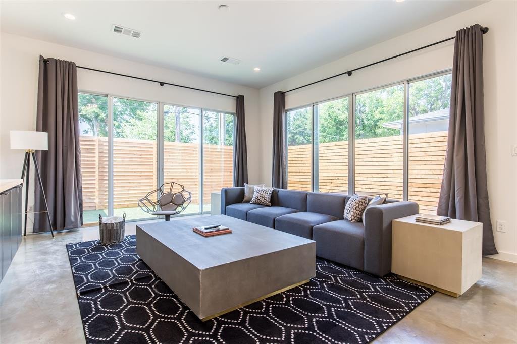 House in Dallas, Texas, United States 3 - 17327558