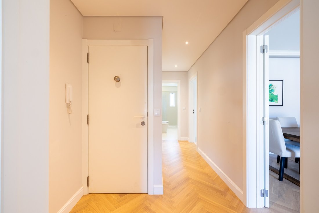 Apartment in Estoril, Cascais e Estoril, Lisbon 4 - 17328507