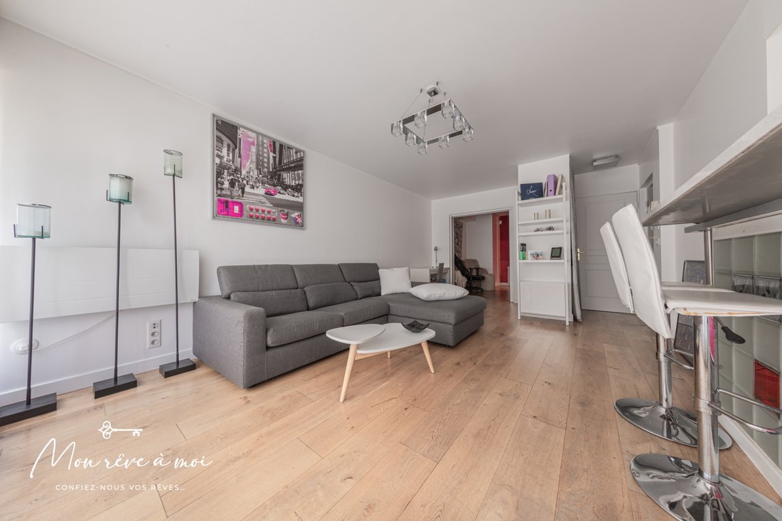 Apartment in Plateau Ouest, Suresnes, France 5 - 17327075