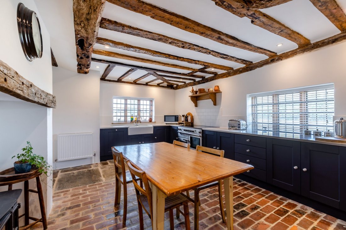 House in Teynham, England 4 - 17324820