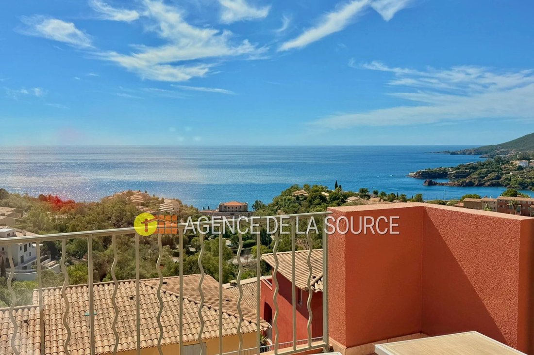 Apartment in Théoule-sur-Mer, Provence-Alpes-Côte d'Azur, France 1 - 15866488