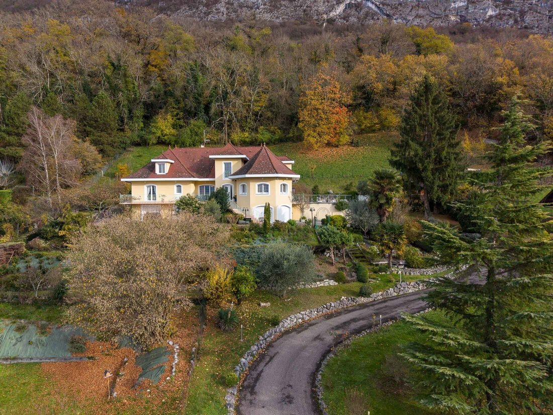 House in Chindrieux, Auvergne-Rhône-Alpes, France 1 - 16699036