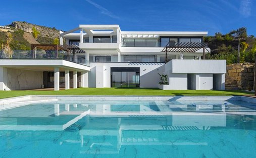 Villa in Benahavis, Andalusia, Spain 1