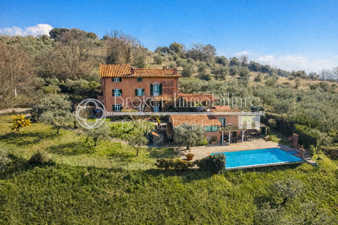 Villa in Center, Capannori, Tuscany 1 - 17329604