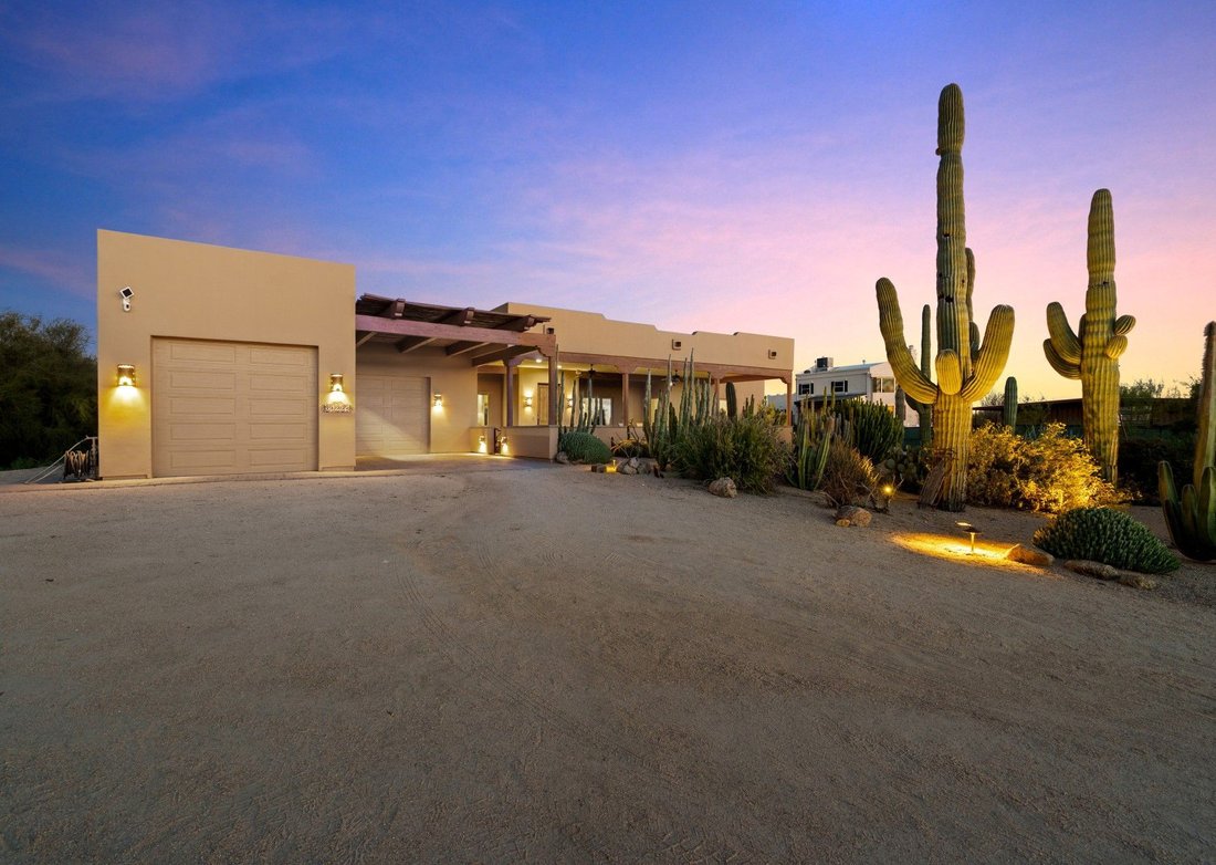 Carefree, Arizona, United States 4 - 17329784
