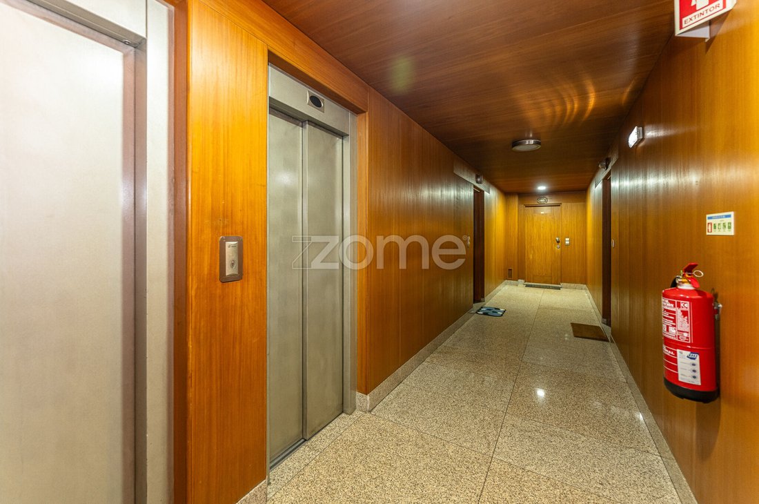 Apartment in Matosinhos e Leca da Palmeira, Porto District, Portugal 5 - 17328117