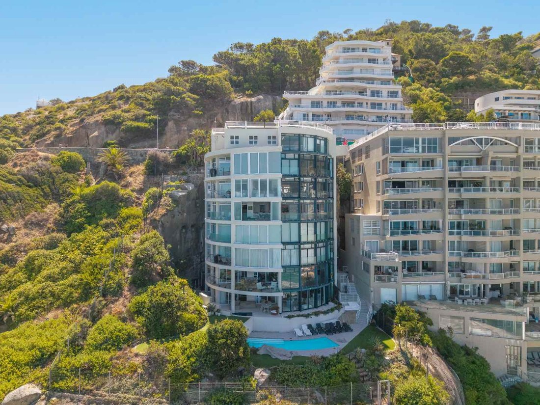 Apartment in City Centre, Cape Town, South Africa 2 - 17324666