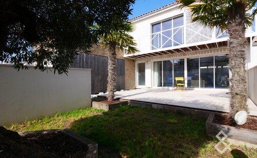 House in L'Houmeau, Nouvelle-Aquitaine, France 1