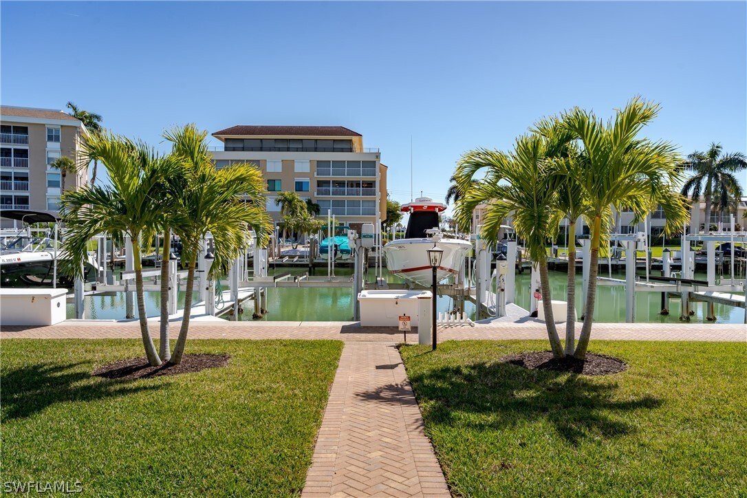 Condo in Marco Island, Florida, United States 2 - 17324510