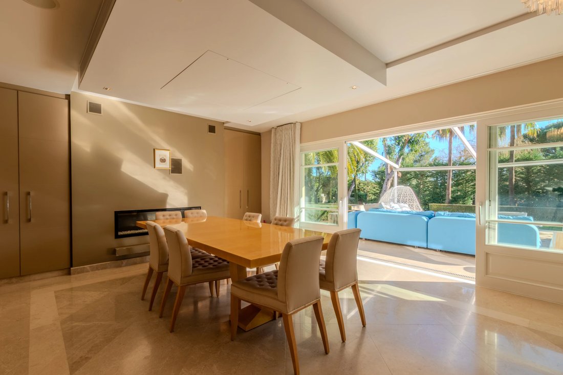 Villa in Antibes, Provence-Alpes-Côte d'Azur, France 5 - 17324771