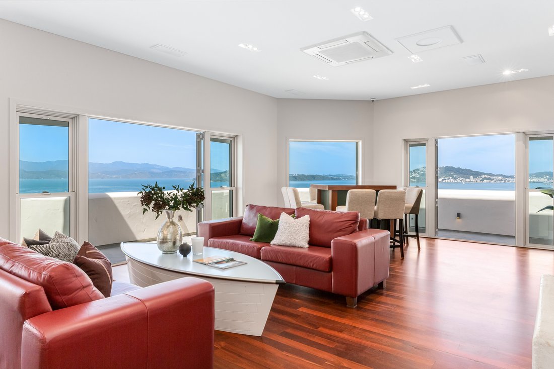 Wellington, Wellington, New Zealand 4 - 17328324