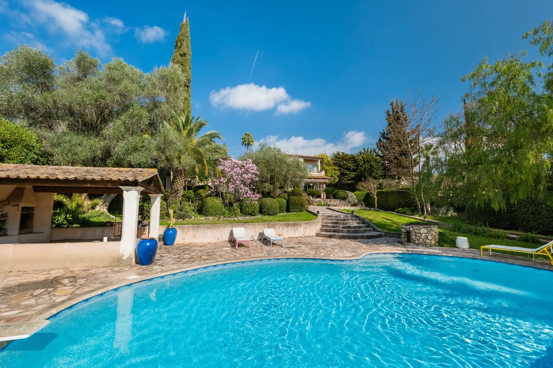 Villa in Mougins, Provence-Alpes-Côte d'Azur, France 4 - 17325161