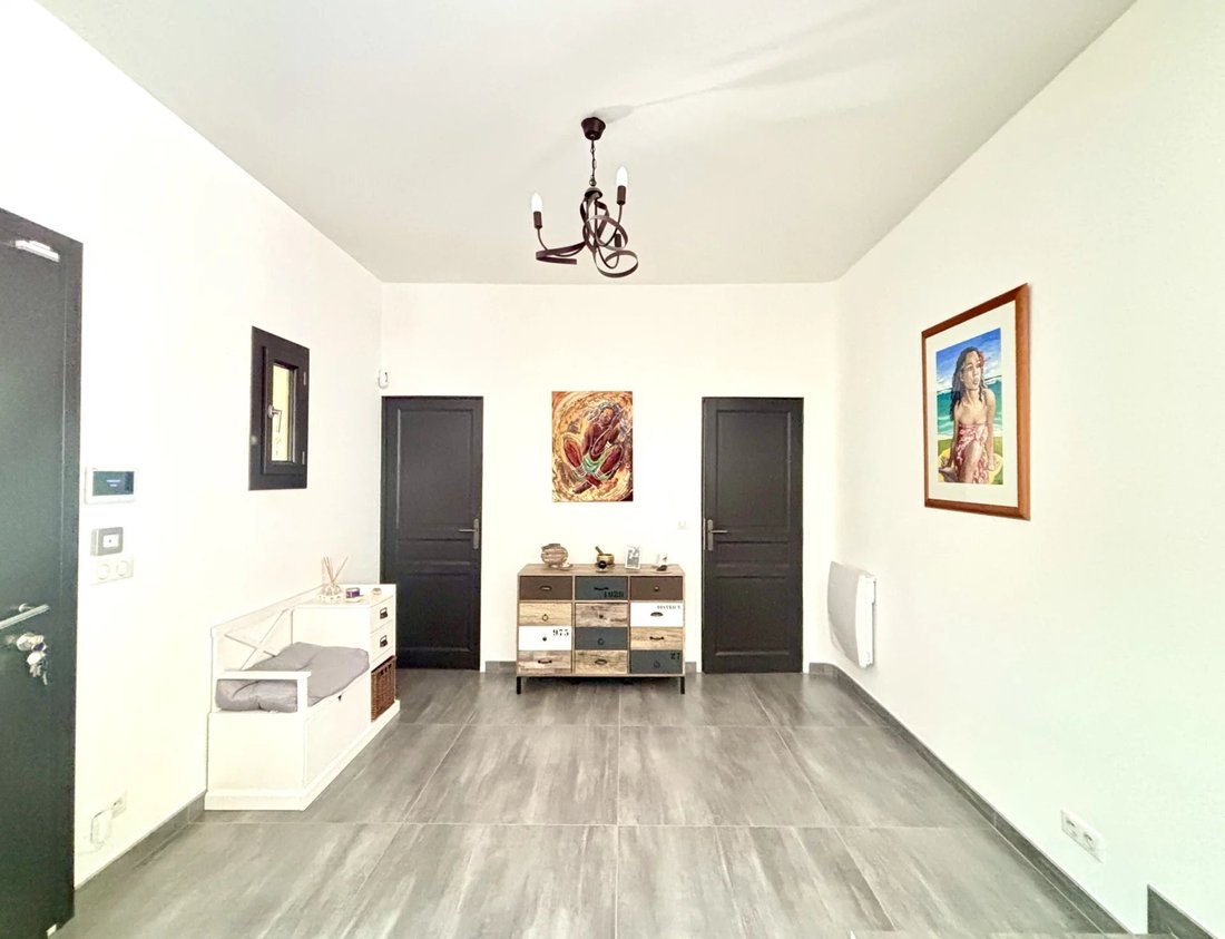 Villa in Val de Gorbio, Roquebrune-Cap-Martin, France 2 - 17326081