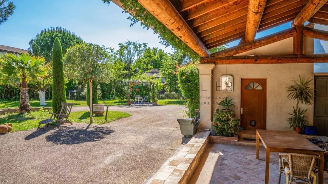 House in Saint-Rémy-de-Provence, Provence-Alpes-Côte d'Azur, France 4 - 17324314