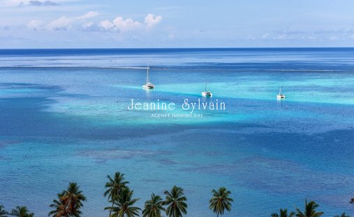 House in Moorea-Maiao, Windward Islands, French Polynesia 1