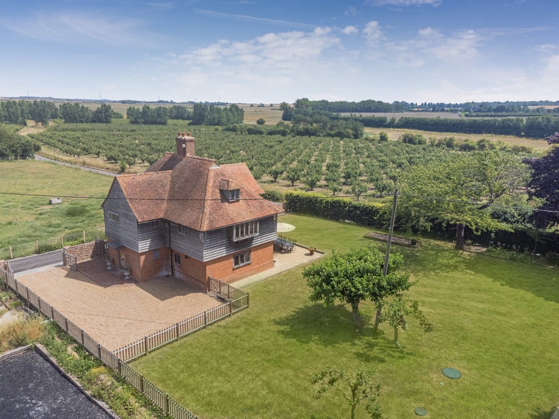 House in Teynham, England 1 - 17324820