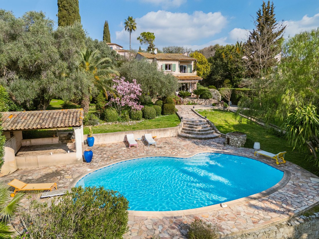 Villa in Mougins, Provence-Alpes-Côte d'Azur, France 3 - 17325161