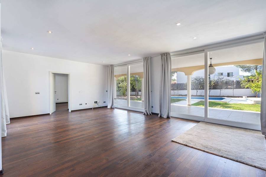 Villa in Sol de Mallorca, Calvia, Balearic Islands 2 - 17325281