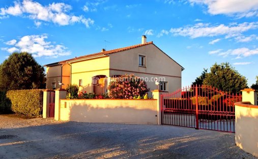 House in Arrondissement of Toulouse, Occitania, France 1