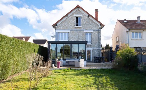 House in Lagny-sur-Marne, Ile-de-France, France 1