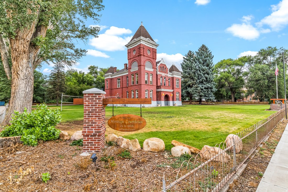 House in Junction, Utah, United States 2 - 17326092