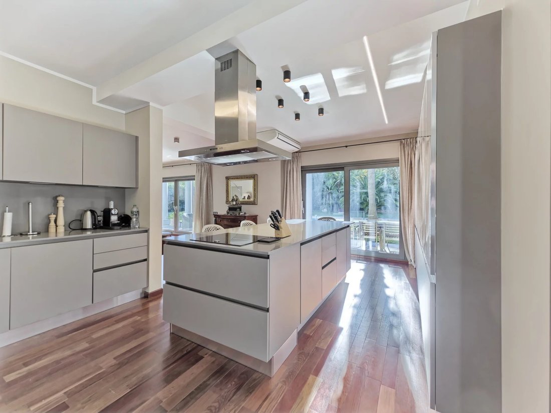 Villa in Mougins, Provence-Alpes-Côte d'Azur, France 4 - 17325140