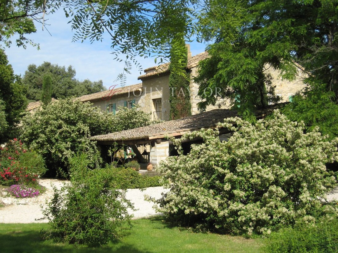 Estate in Barbentane, Provence-Alpes-Côte d'Azur, France 4 - 15453363