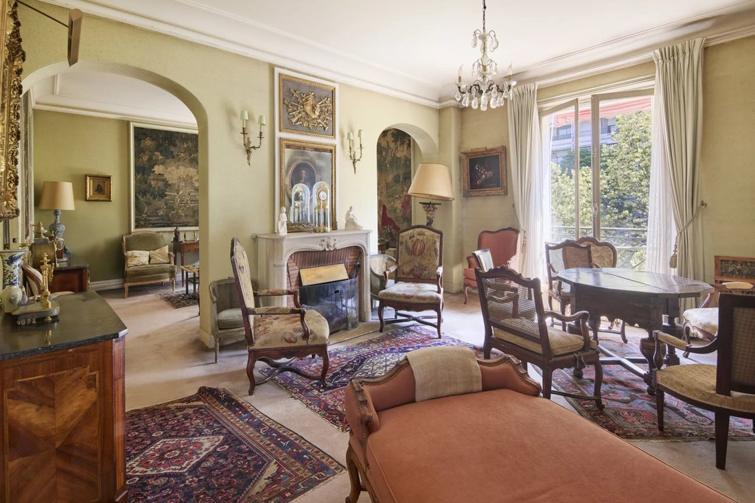 Apartment in Porte Dauphine, Paris 16e Arrondissement, Paris 4 - 17325088