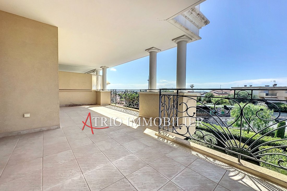 Apartment in Saint-Laurent-du-Var, Provence-Alpes-Côte d'Azur, France 2 - 15423043