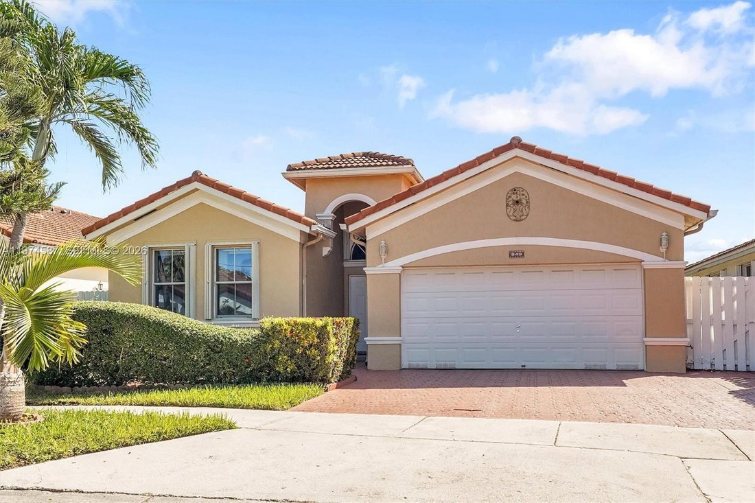 Casa a Miami, Florida, Stati Uniti 1 - 17326345