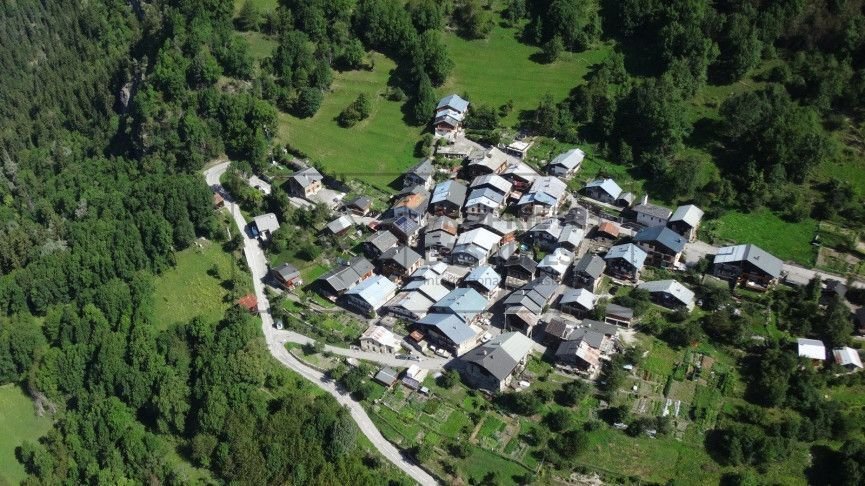 House in Bozel, Auvergne-Rhône-Alpes, France 4 - 16296572
