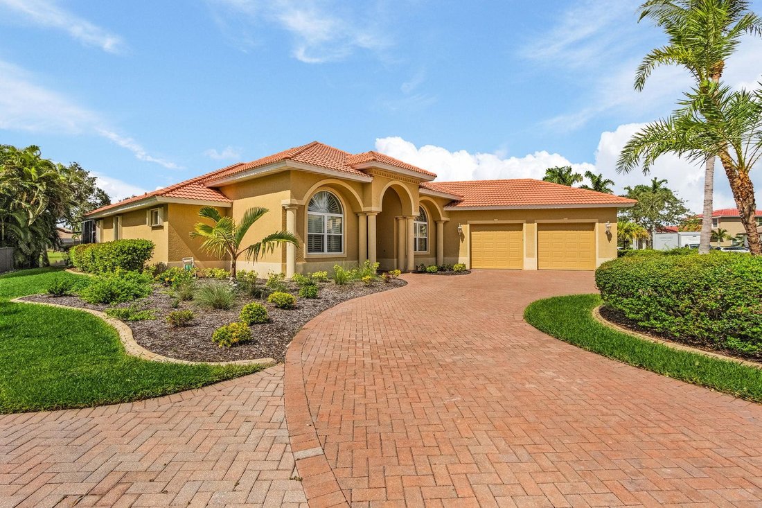 House in Fort Myers, Florida, United States 3 - 17324272