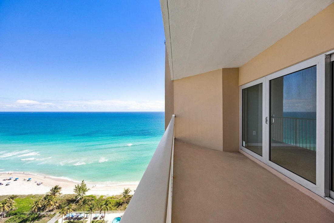 Condo in Hallandale Beach, Florida, United States 3 - 17329917