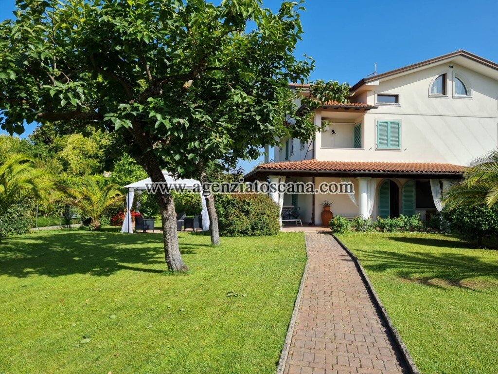 Villa in Center, Forte dei Marmi, Tuscany 3 - 17324387