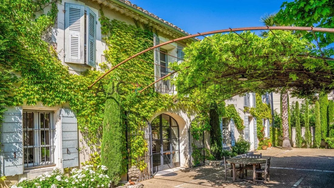 House in Saint-Rémy-de-Provence, Provence-Alpes-Côte d'Azur, France 3 - 17324314