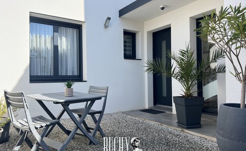 House in Olonne-sur-Mer, Les Sables-d'Olonne, France 1