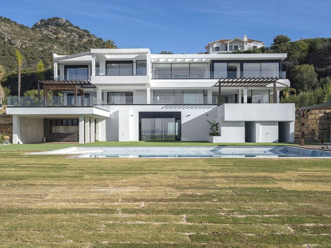 Villa in Benahavis, Andalusia, Spain 2 - 17330933
