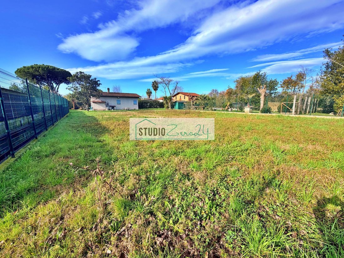 House in Pietrasanta, Tuscany, Italy 1 - 17328348