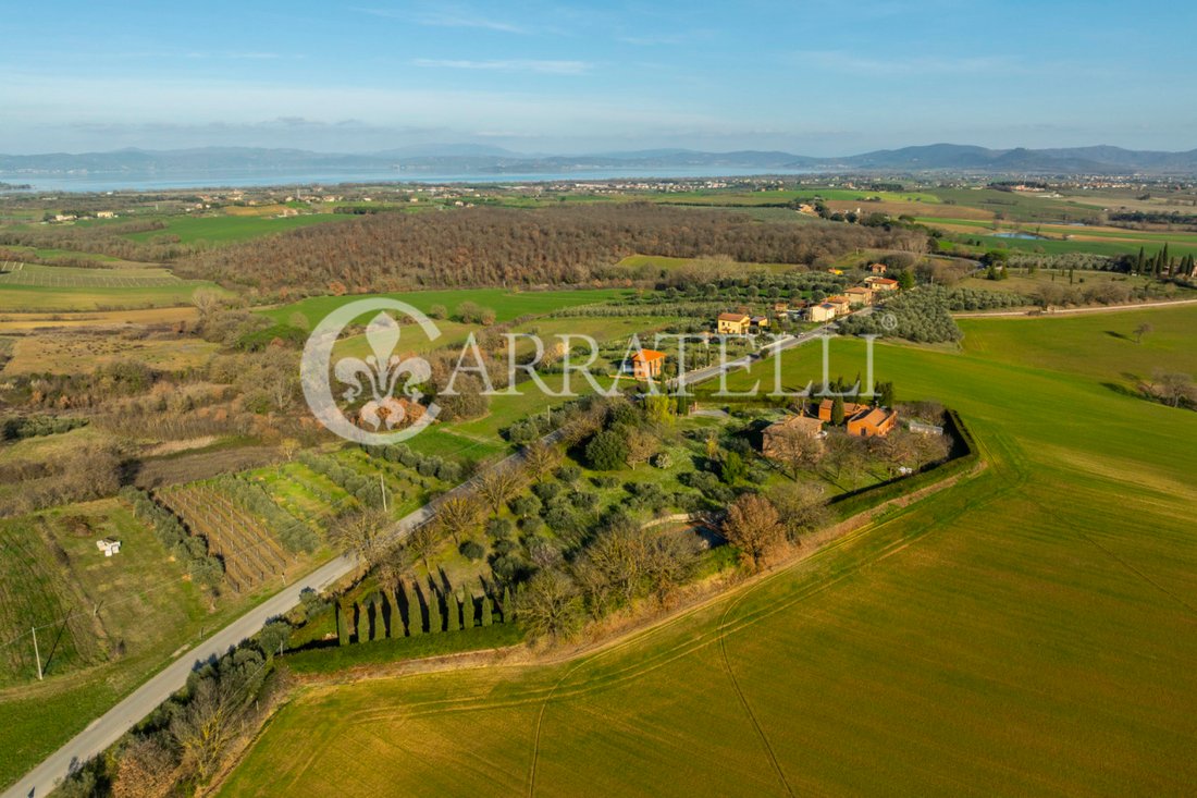 Country House in Castiglione del Lago, Umbria, Italy 5 - 17293229