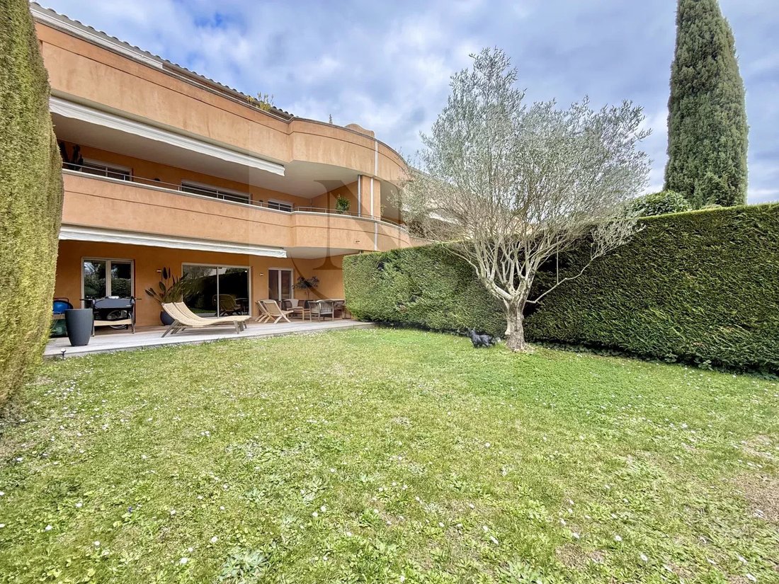 Apartment in Comtale-Cente-Cours Mirabeau, Aix-en-Provence, France 2 - 17327724