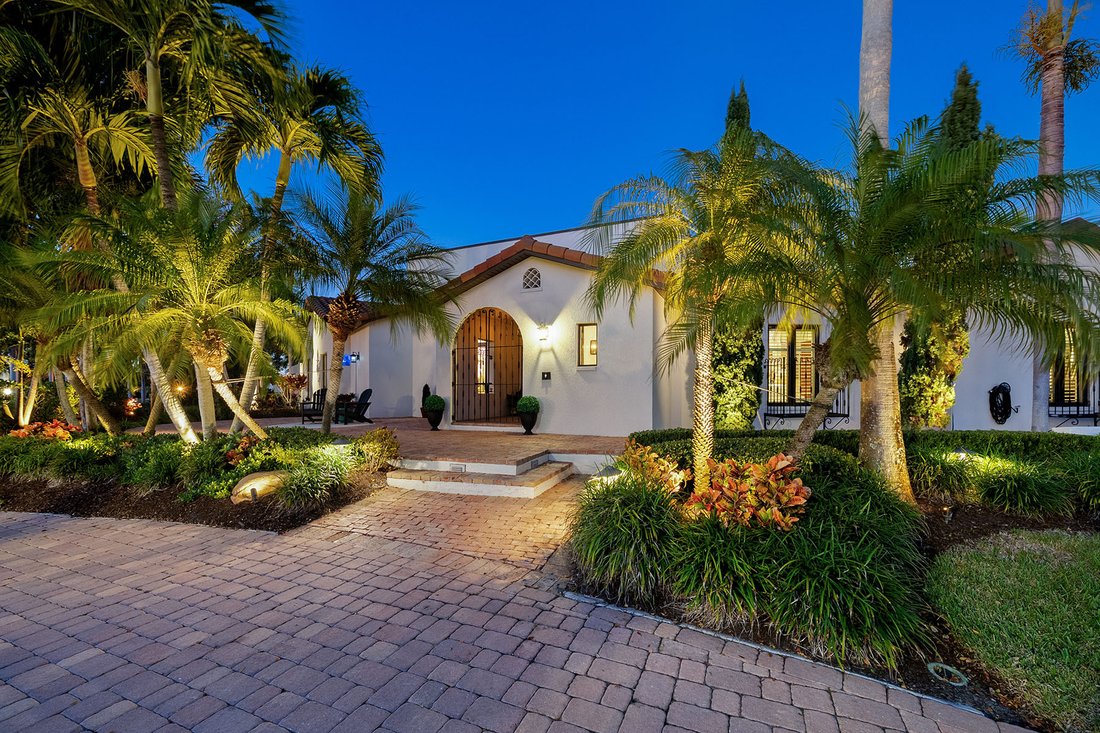 Sarasota, Florida, United States 4 - 17329367