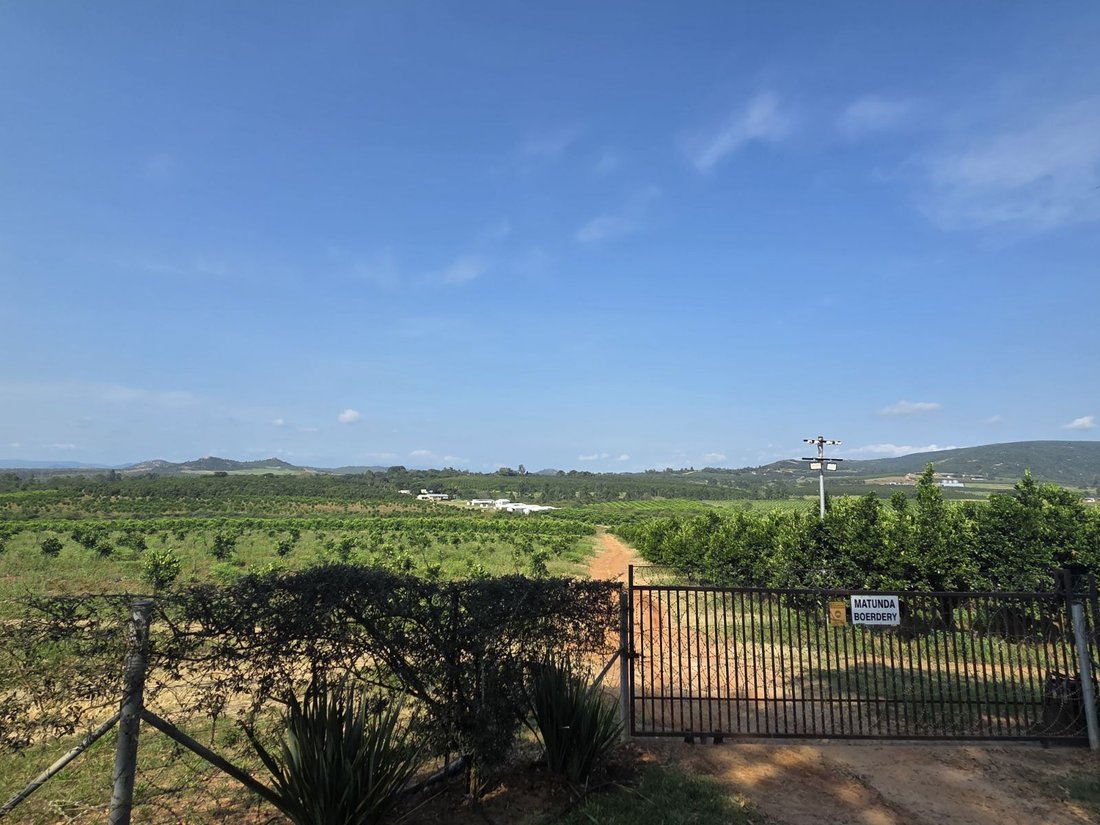 Farm Ranch in Johannesburg, Gauteng, South Africa 1 - 17324716