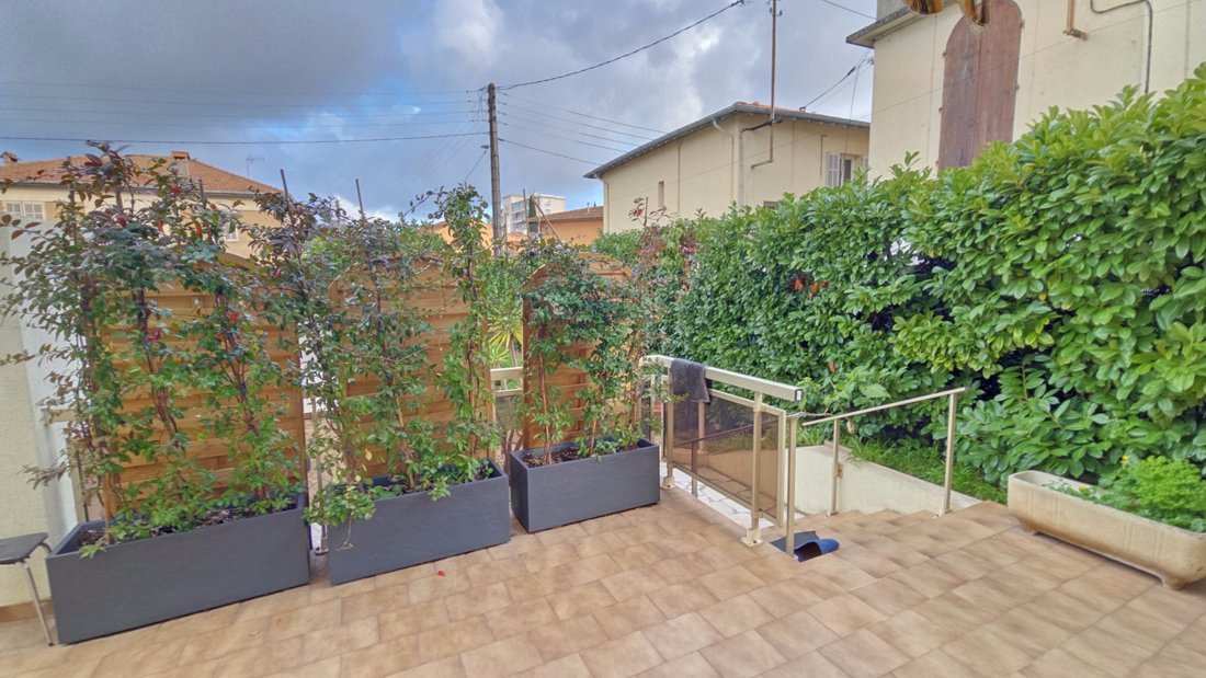 House in Broussailles, Cannes, France 4 - 15850022