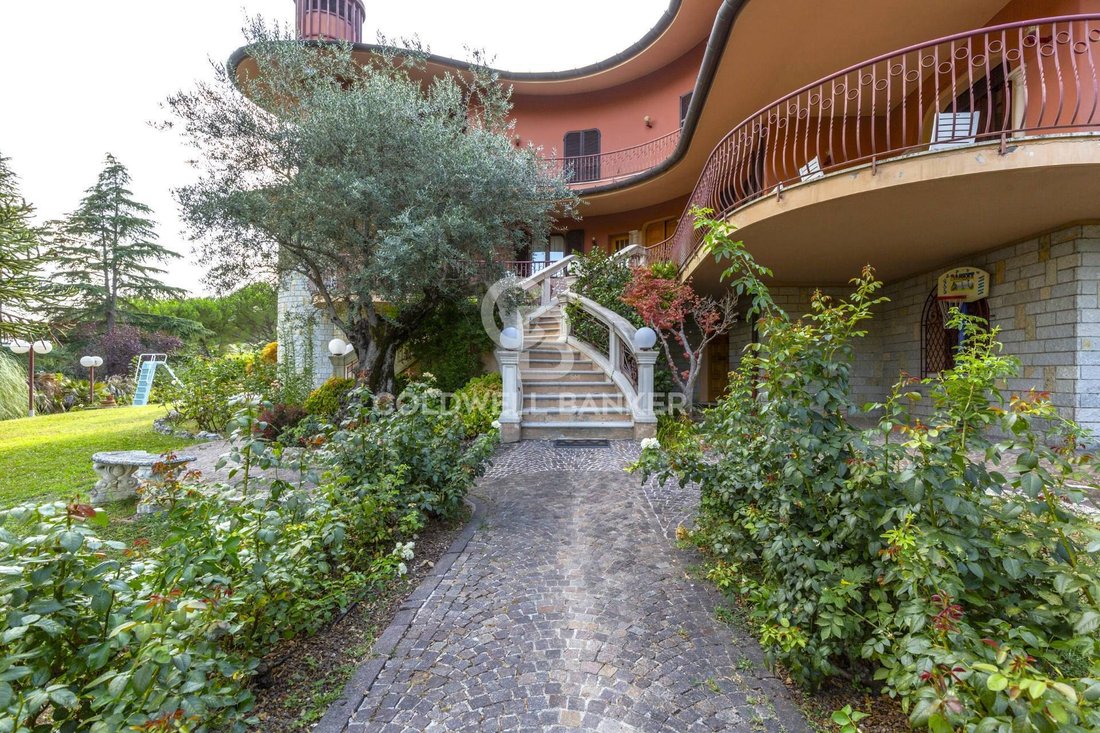 Villa in Petriano, Marche, Italy 2 - 15147794