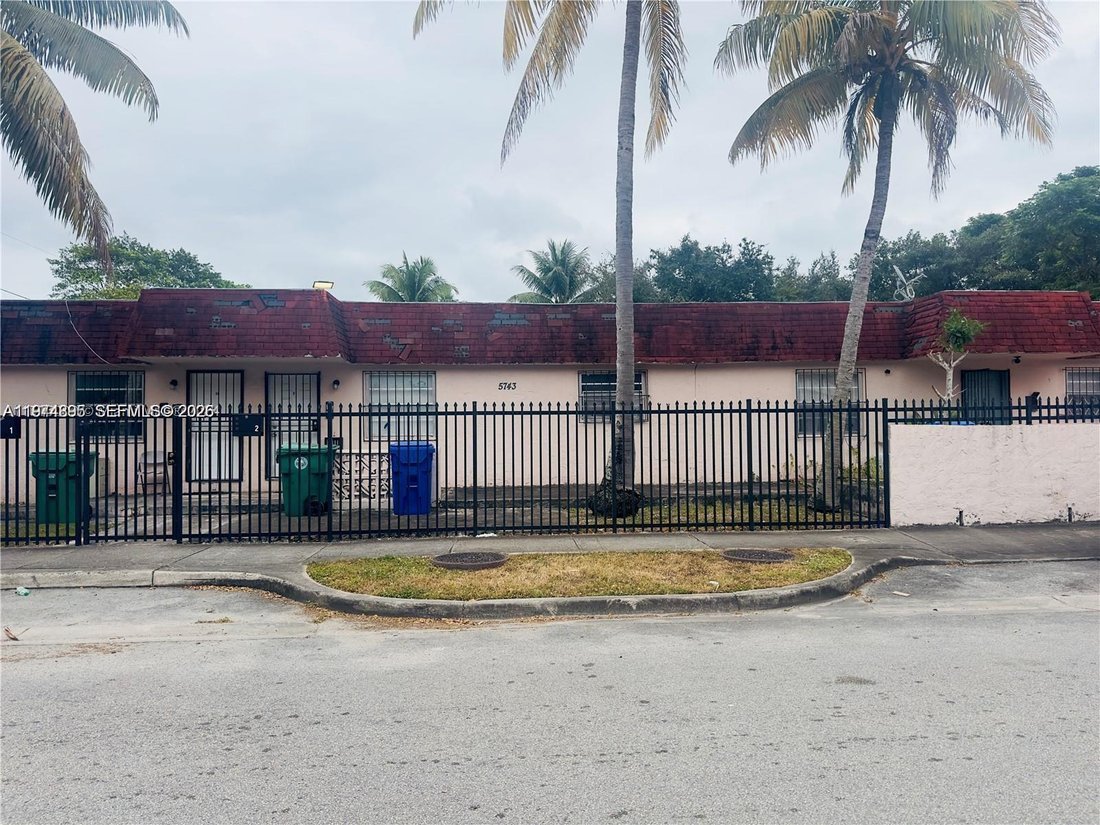 Miami, Florida, United States 1 - 17326337