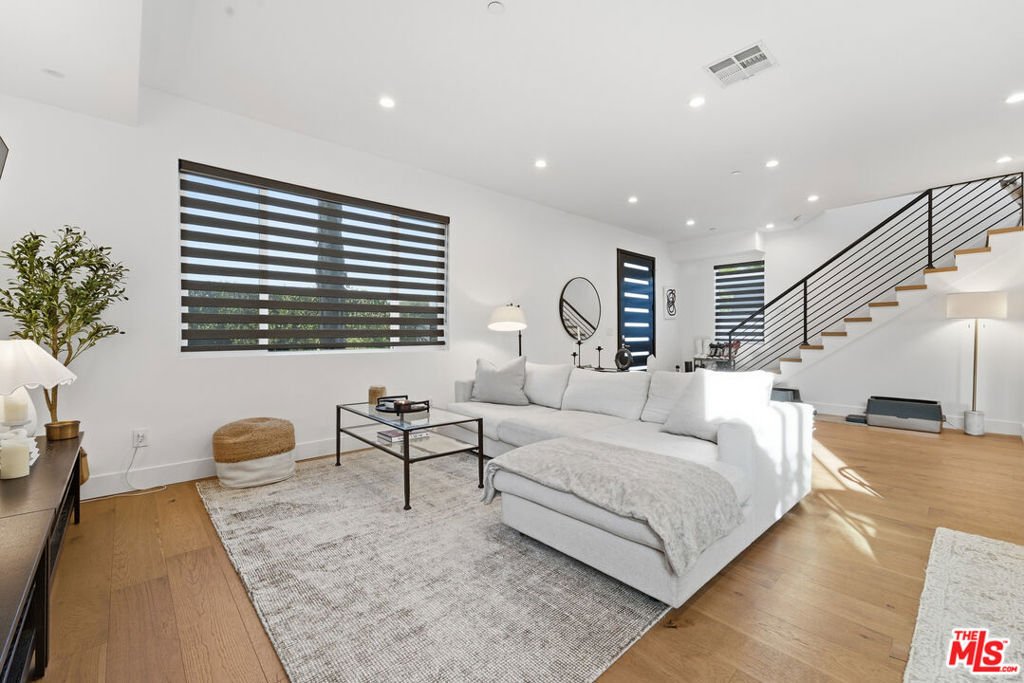 House in Los Angeles, California, United States 4 - 17326422