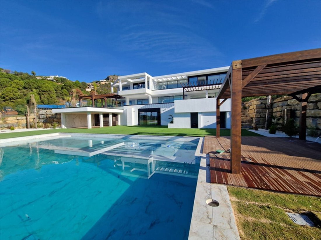 Villa in Benahavis, Andalusia, Spain 5 - 17330933